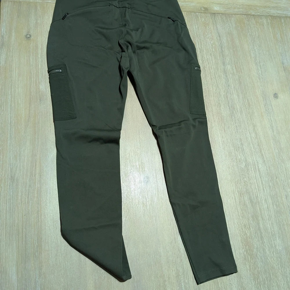 Athleta Green Slim Fit Trousers - Picture 6 of 6
